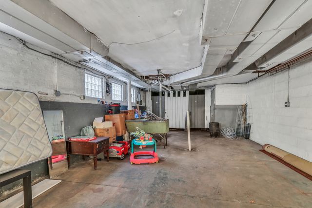 4956 LOUISE Street, Skokie, IL 60077