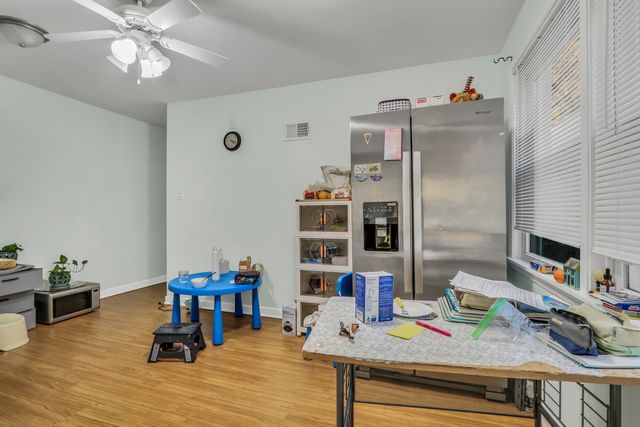 4956 LOUISE Street, Skokie, IL 60077