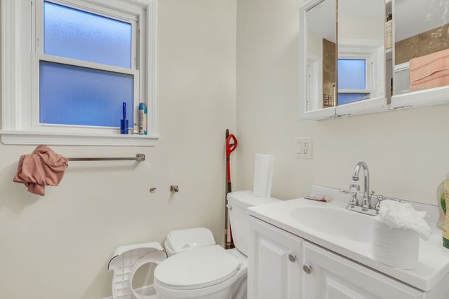 4956 LOUISE Street, Skokie, IL 60077