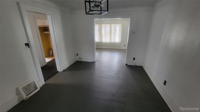 16171 Santa Rosa Drive, Detroit, MI 48221