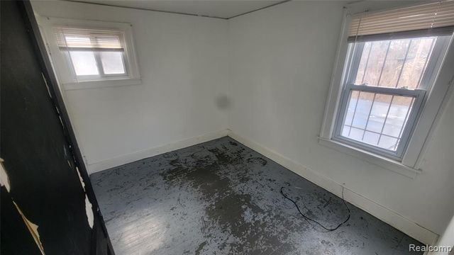 16171 Santa Rosa Drive, Detroit, MI 48221