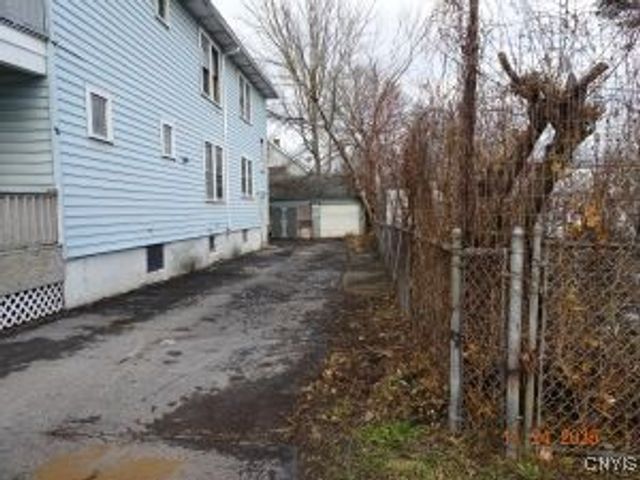 806 WAVERLY Place, Utica, NY 13502