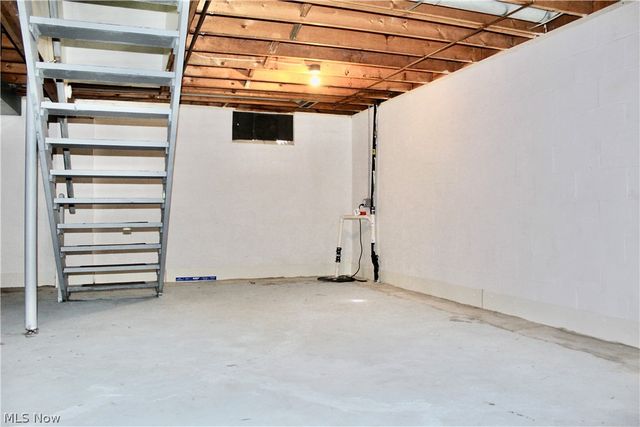 1645 California Avenue, Louisville, OH 44641