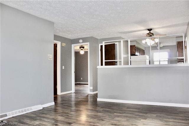 1645 California Avenue, Louisville, OH 44641