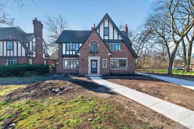 3261 Sherbourne Road, Detroit, MI 48221