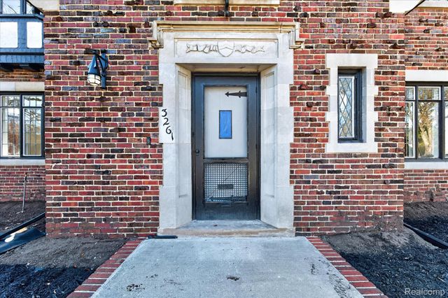 3261 Sherbourne Road, Detroit, MI 48221