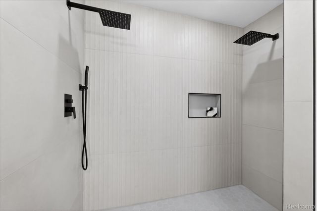 3261 Sherbourne Road, Detroit, MI 48221