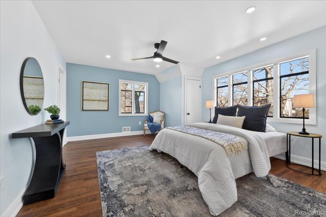 3261 Sherbourne Road, Detroit, MI 48221