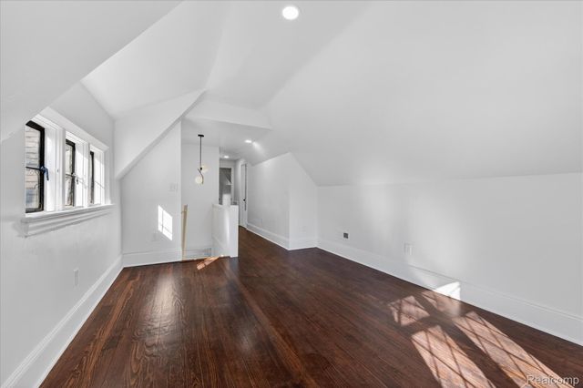 3261 Sherbourne Road, Detroit, MI 48221