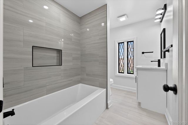 3261 Sherbourne Road, Detroit, MI 48221