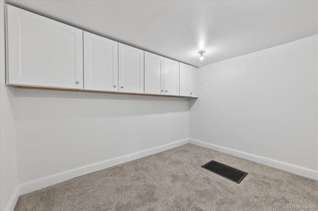 3261 Sherbourne Road, Detroit, MI 48221