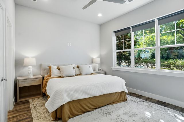 1300 Worthington Street, Grapevine, TX 76051
