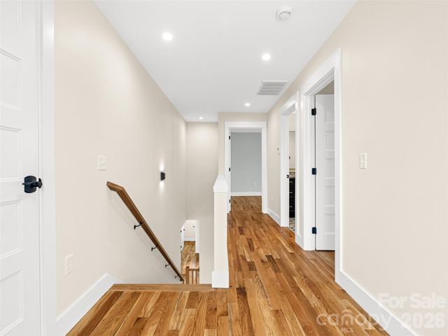 17 Ashe Park Circle, Asheville, NC 28806