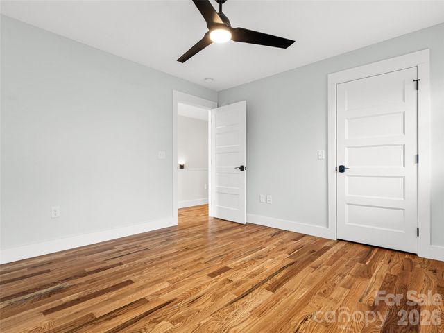 17 Ashe Park Circle, Asheville, NC 28806