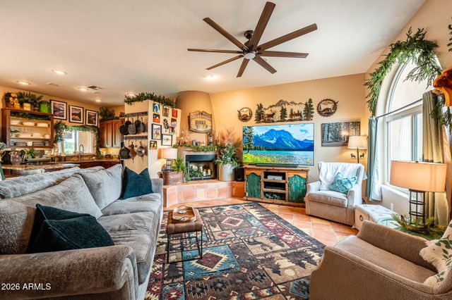 2143 E CAVALRY Road, New River, AZ 85087