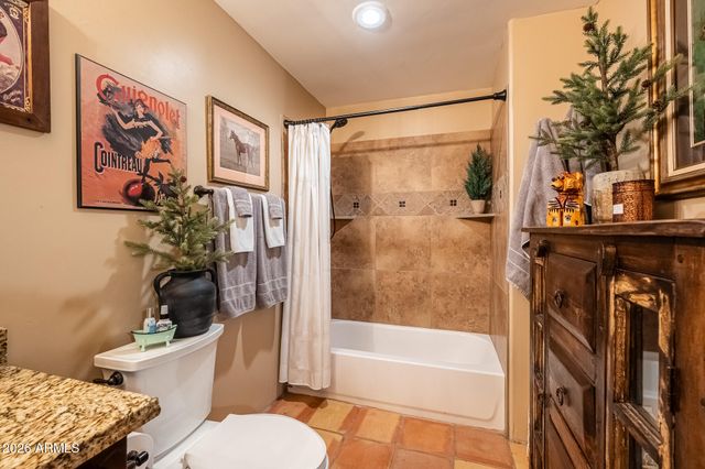 2143 E CAVALRY Road, New River, AZ 85087