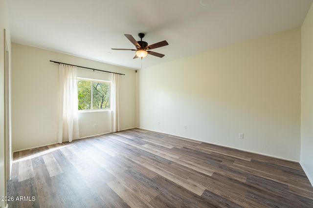 2143 E CAVALRY Road, New River, AZ 85087