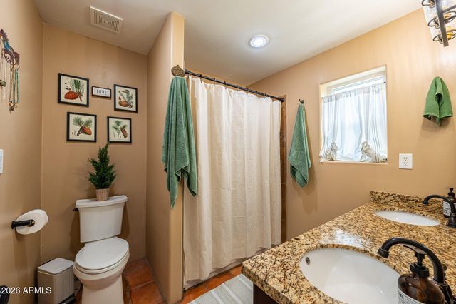 2143 E CAVALRY Road, New River, AZ 85087