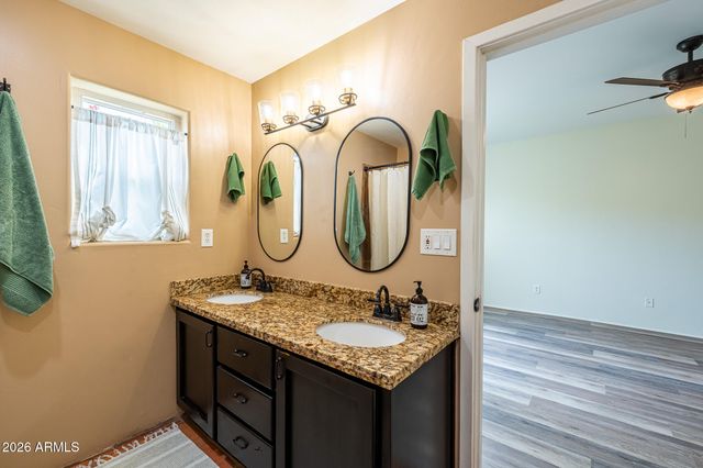 2143 E CAVALRY Road, New River, AZ 85087