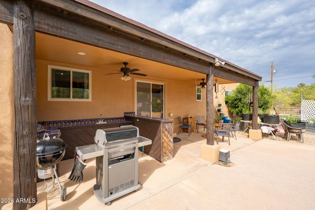 2143 E CAVALRY Road, New River, AZ 85087