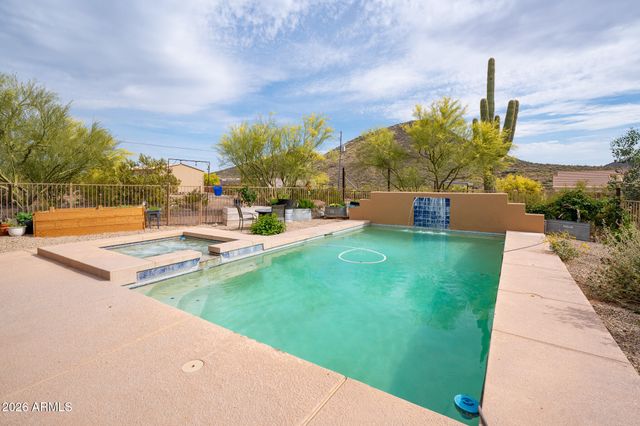 2143 E CAVALRY Road, New River, AZ 85087