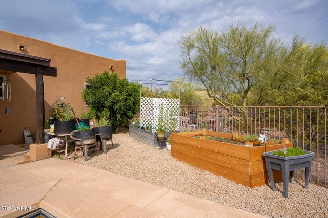 2143 E CAVALRY Road, New River, AZ 85087