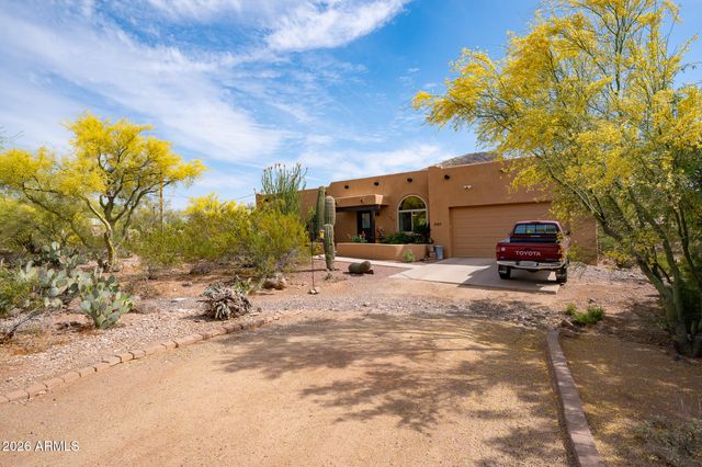 2143 E CAVALRY Road, New River, AZ 85087