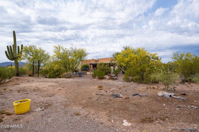 2143 E CAVALRY Road, New River, AZ 85087