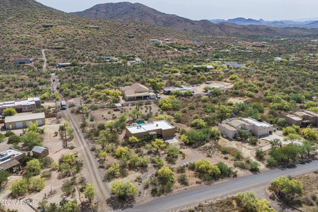 2143 E CAVALRY Road, New River, AZ 85087