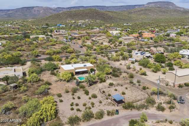 2143 E CAVALRY Road, New River, AZ 85087