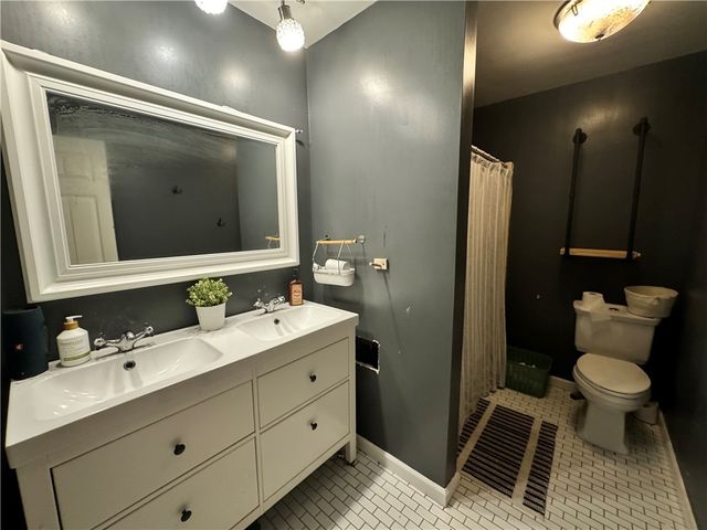 135 Janet St, Chippewa Twp, PA 15010