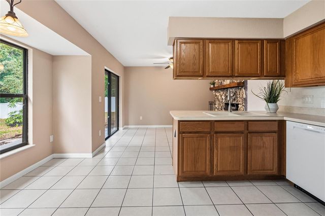 214 E FLOYD AVENUE, Lake Mary, FL 32746