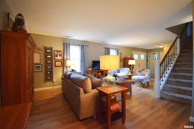 417 JAY Drive, Mt Vernon, IL 62864