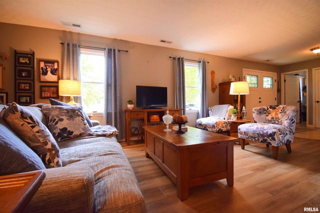 417 JAY Drive, Mt Vernon, IL 62864