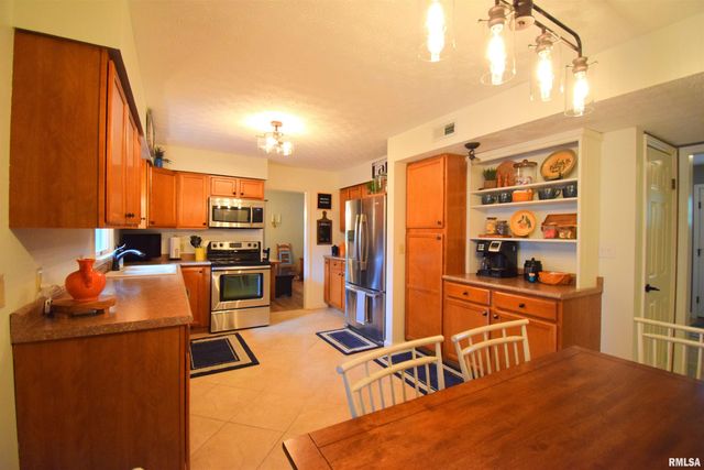 417 JAY Drive, Mt Vernon, IL 62864