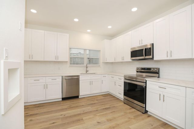 1115 Augusta Drive A2, Houston, TX 77057