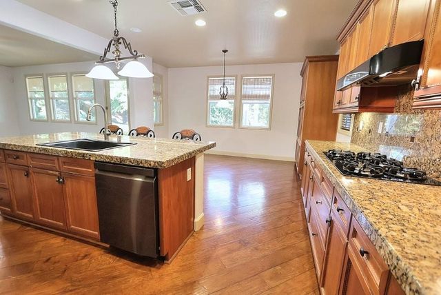 1739 Wortell Dr, Lincoln, CA 95648