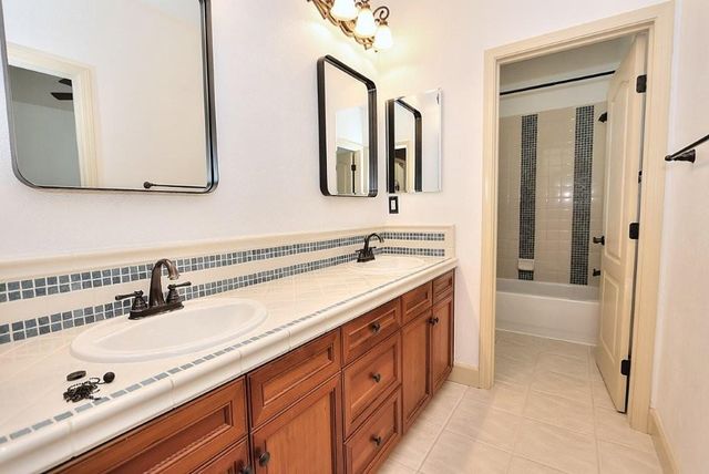 1739 Wortell Dr, Lincoln, CA 95648