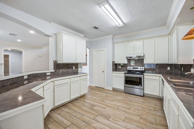 4512 Stone Mountain Drive, Fort Worth, TX 76123