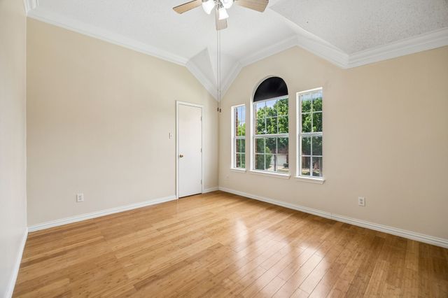 4512 Stone Mountain Drive, Fort Worth, TX 76123