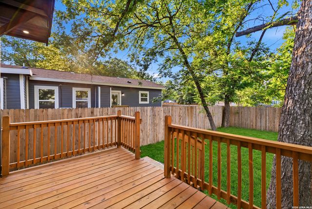 1227 BURNET ST, San Antonio, TX 78202