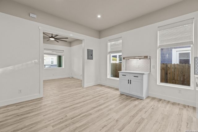 1227 BURNET ST, San Antonio, TX 78202