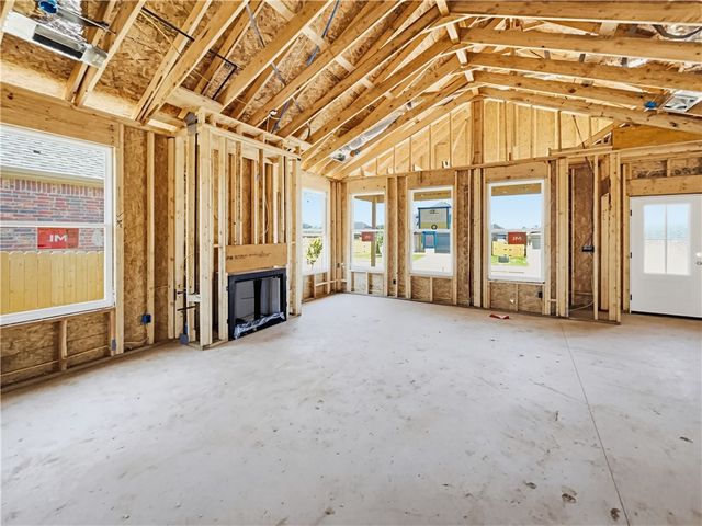 6805 Basswood Avenue, Bentonville, AR 72713