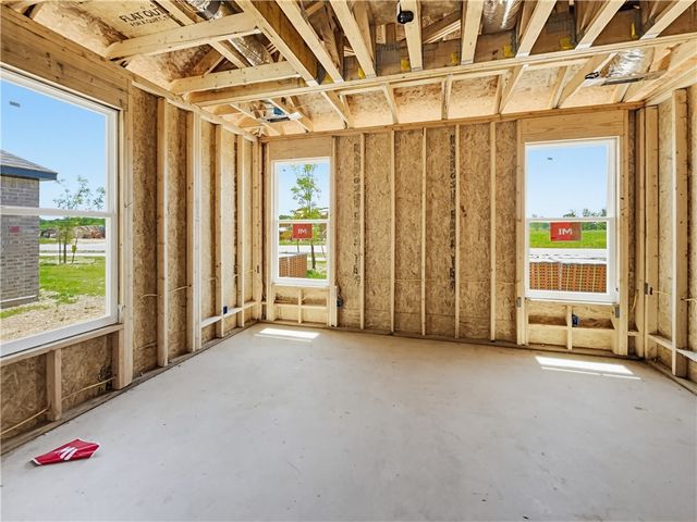 6805 Basswood Avenue, Bentonville, AR 72713
