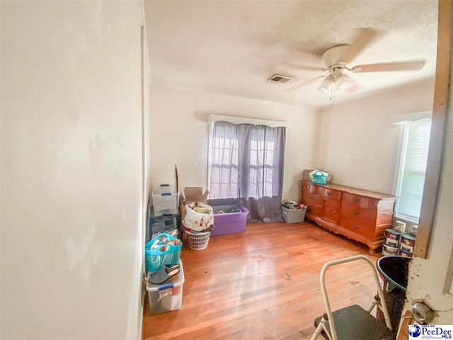 222 Hicks Rd, Coward, SC 29530