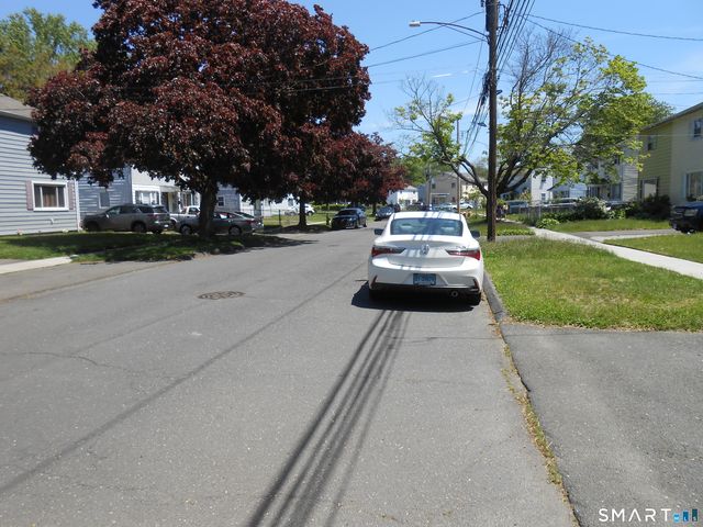 178 Larkin Court, Stratford, CT 06615
