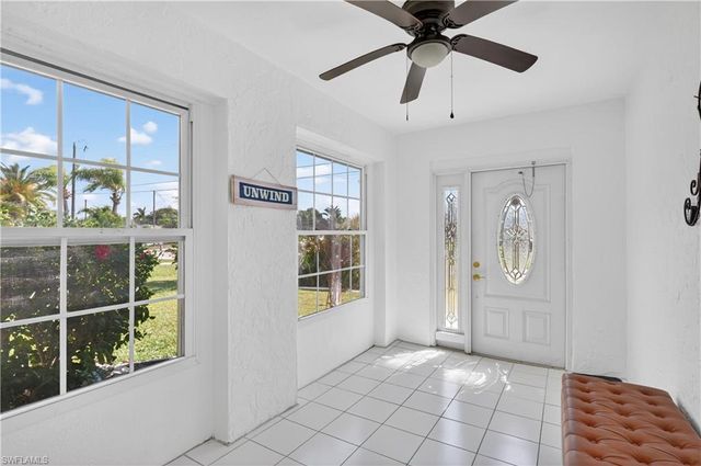 1305 SE 29th TER, Cape Coral, FL 33904