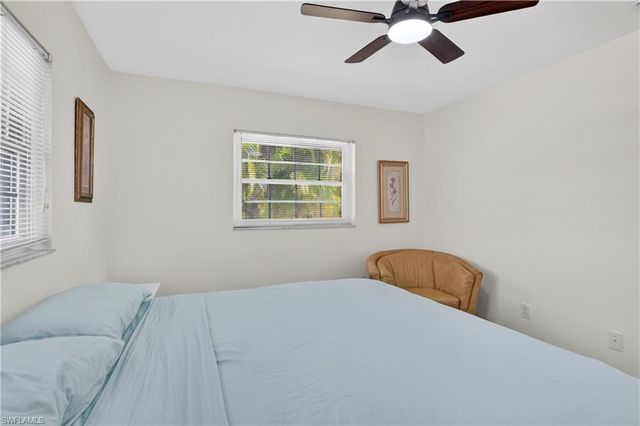 1305 SE 29th TER, Cape Coral, FL 33904