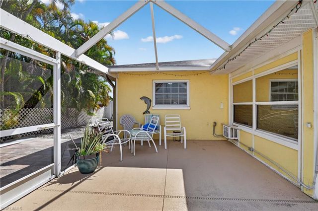 1305 SE 29th TER, Cape Coral, FL 33904