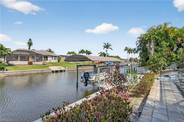 1305 SE 29th TER, Cape Coral, FL 33904